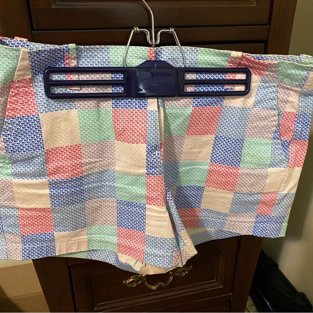 Vineyard Vines Multicolor Checkered women’s shorts